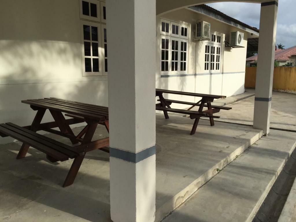 The Garden Vacation Home Lumut Zewnętrze zdjęcie