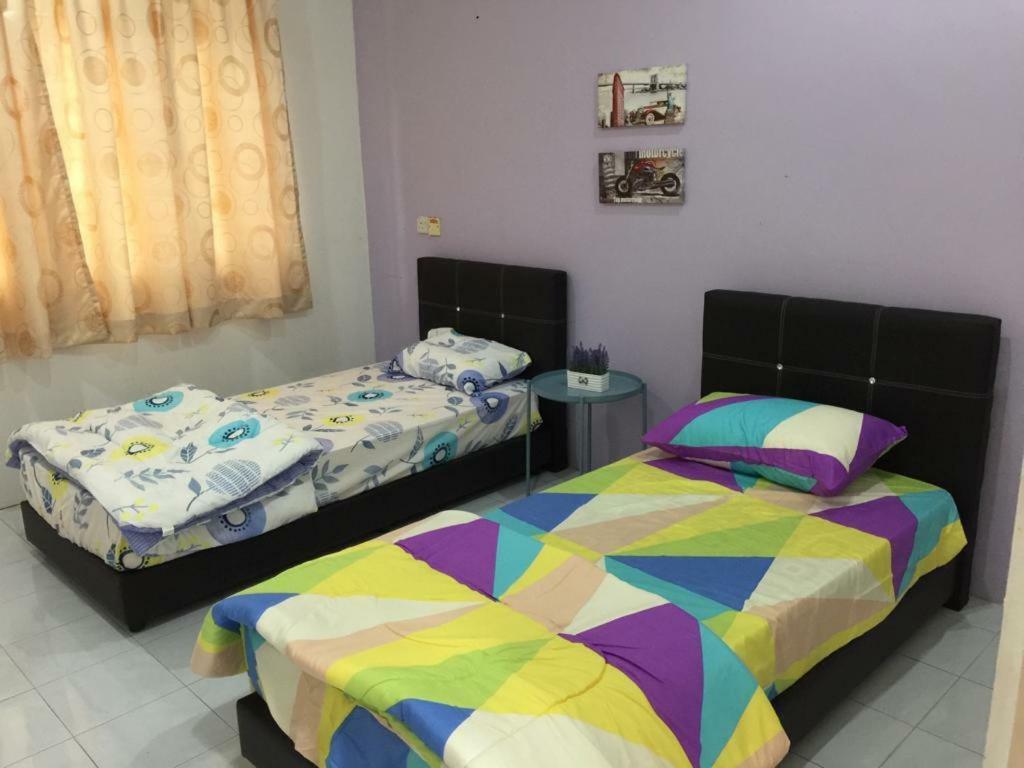 The Garden Vacation Home Lumut Zewnętrze zdjęcie